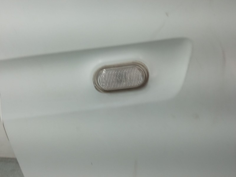 Recambio de aleta delantera derecha para renault master ii autobús (jd) 2.5 dci 120 referencia OEM IAM   