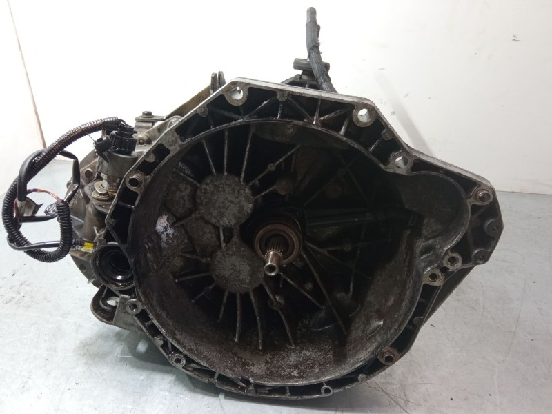 Recambio de caja de cambios manual 6 velocidades para renault master ii autobús (jd) 2.5 dci 120 referencia OEM IAM 8200183550  