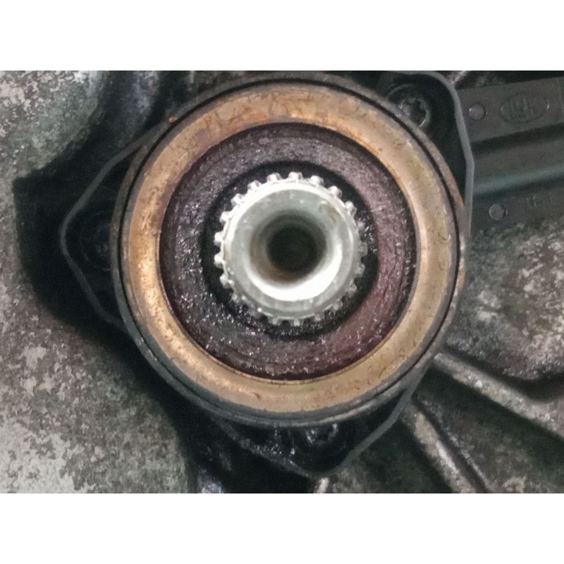 Recambio de caja de cambios manual 6 velocidades para renault master ii autobús (jd) 2.5 dci 120 referencia OEM IAM 8200183550  