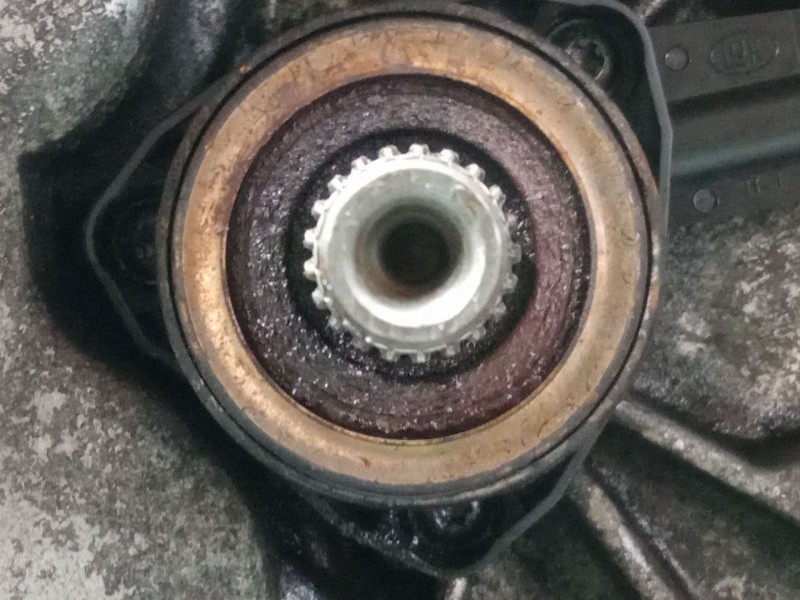 Recambio de caja de cambios manual 6 velocidades para renault master ii autobús (jd) 2.5 dci 120 referencia OEM IAM 8200183550  