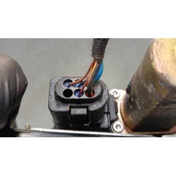 ELEVALUNAS ELECTRICO TRASERO DERECHO 51357140590 