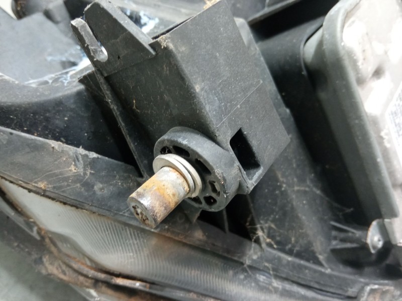 Recambio de faro izquierdo para mercedes-benz clase s (w221, v221) s 400 hybrid (221.095, 221.195) referencia OEM IAM A221870628