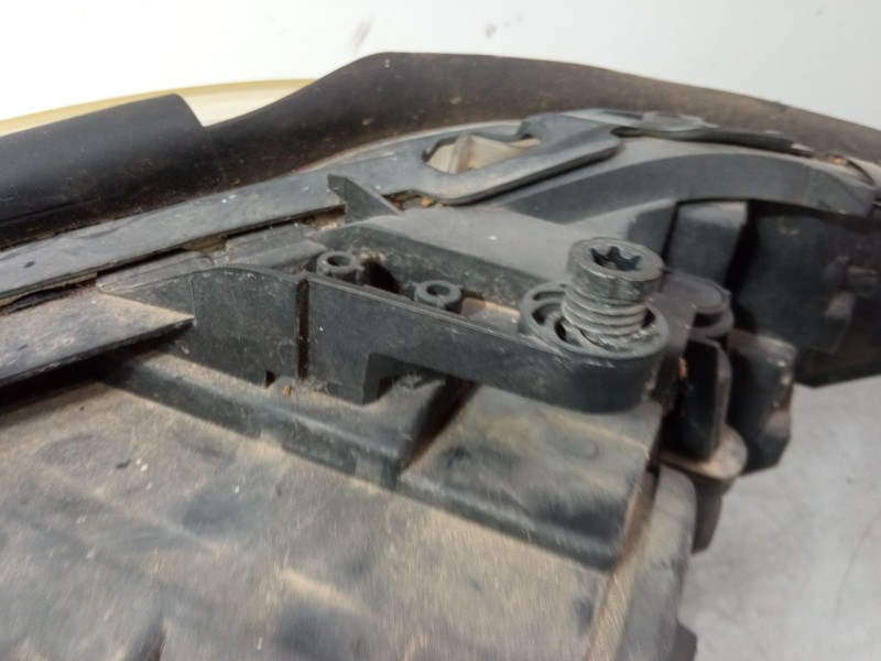 Recambio de faro derecho para mercedes-benz clase s (w221, v221) s 400 hybrid (221.095, 221.195) referencia OEM IAM A2218706289 