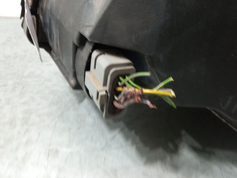 Recambio de faro derecho para mercedes-benz clase s (w221, v221) s 400 hybrid (221.095, 221.195) referencia OEM IAM A2218706289 