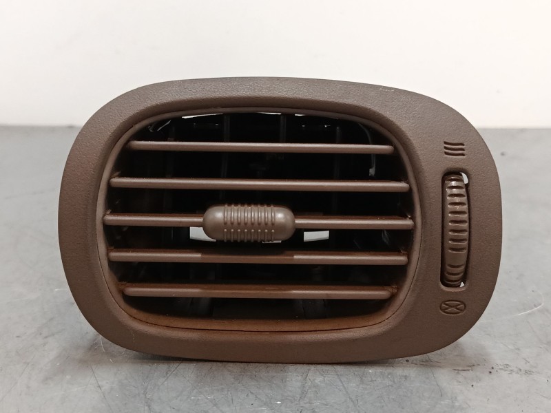 Recambio de aireador derecho para dodge grand caravan referencia OEM IAM   