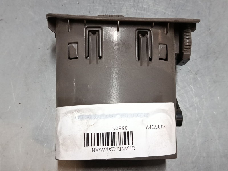 Recambio de aireador izquierdo para dodge grand caravan referencia OEM IAM   