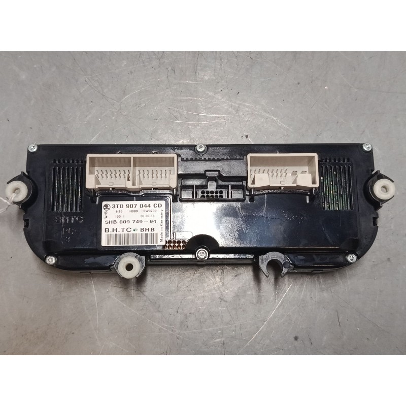 Recambio de mando climatizador para skoda superb ii (3t4) 2.0 tdi 16v referencia OEM IAM 3T0907044CD  