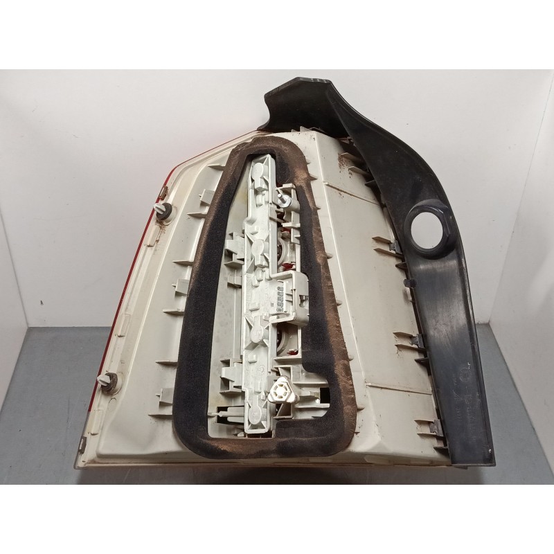 Recambio de piloto trasero derecho para opel zafira / zafira family b (a05) 1.6 (m75) referencia OEM IAM 13260854R  