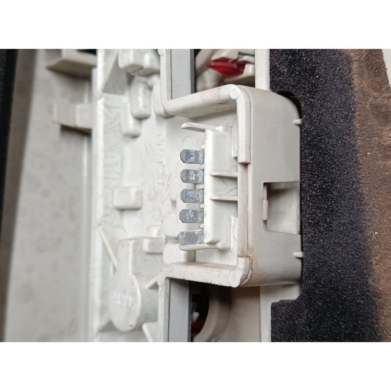 Recambio de piloto trasero derecho para opel zafira / zafira family b (a05) 1.6 (m75) referencia OEM IAM 13260854R  