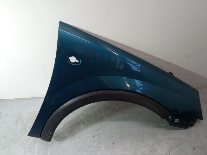 Recambio de aleta delantera derecha para opel corsa c (x01) 1.2 (f08, f68) referencia OEM IAM   