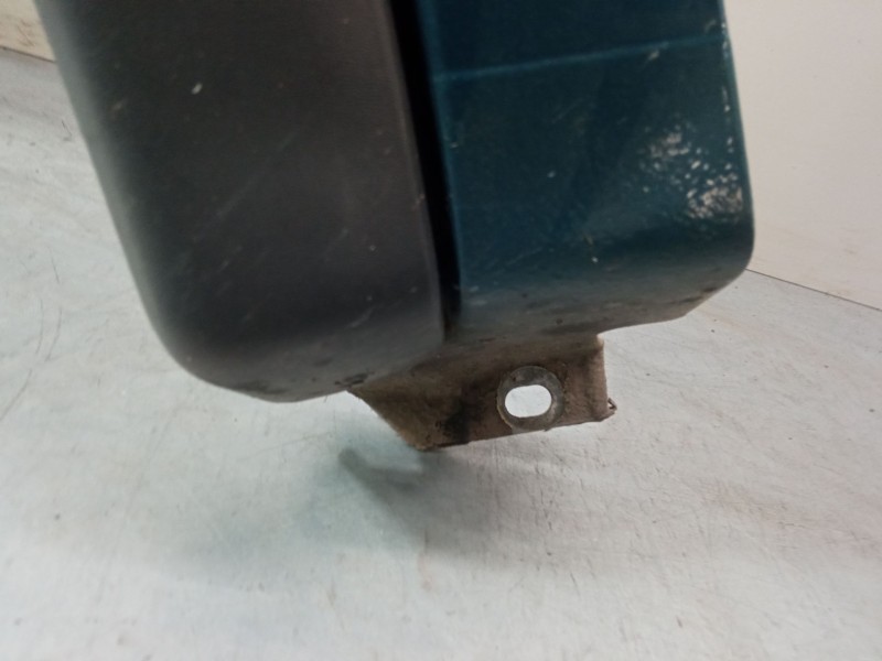 Recambio de aleta delantera izquierda para opel corsa c (x01) 1.2 (f08, f68) referencia OEM IAM   