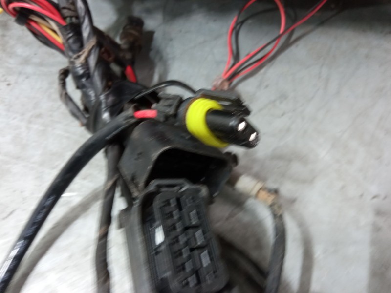 Recambio de faro izquierdo para bmw 3 (e90) 320 i referencia OEM IAM 63117161668  