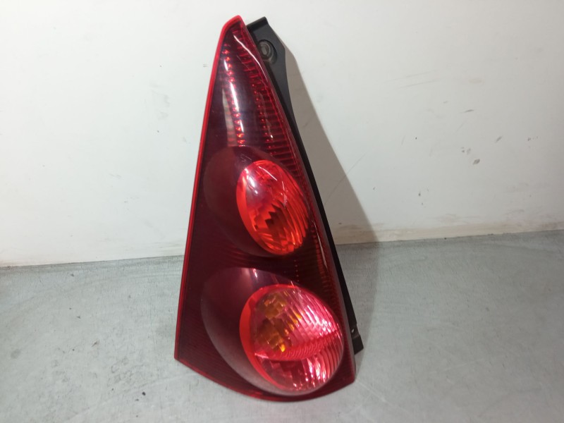 Recambio de piloto trasero izquierdo para peugeot 107 (pm_, pn_) 1.0 referencia OEM IAM   