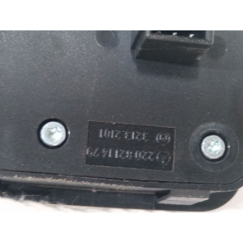 Recambio de boton apertura porton para mercedes-benz clase s (w221, v221) s 400 hybrid (221.095, 221.195) referencia OEM IAM A22