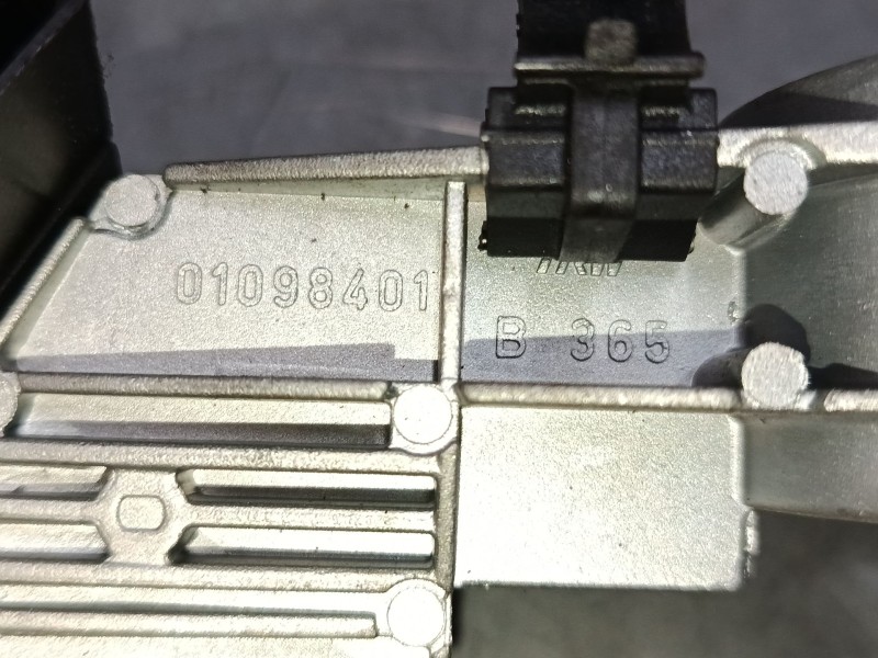 Recambio de clausor para peugeot bipper (aa_) 1.4 hdi referencia OEM IAM 01098401  