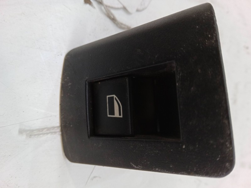 Recambio de mando elevalunas trasero derecho para bmw x5 (e53) 3.0 d referencia OEM IAM   