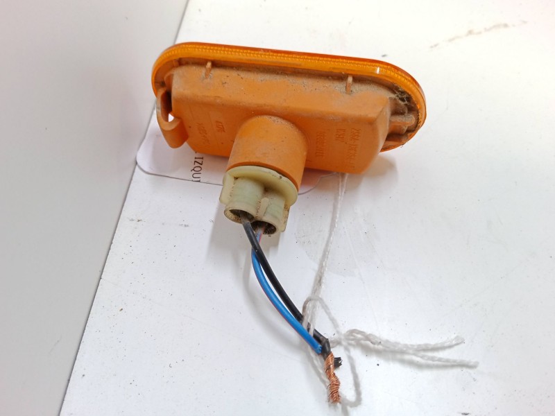 Recambio de intermitente lateral izquierdo para ford fiesta v (jh_, jd_) 1.4 16v referencia OEM IAM   