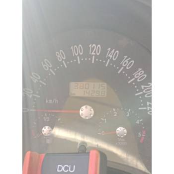 VOLKSWAGEN NEW BEETLE DESCAPOTABLE (1Y7)