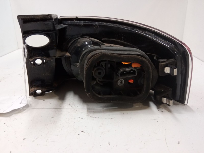 Recambio de piloto trasero izquierdo para seat ibiza iii (6l1) 1.4 16v referencia OEM IAM   