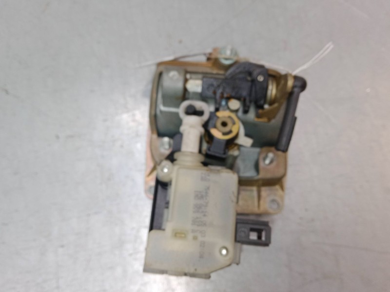 Recambio de maneta exterior porton para seat ibiza iii (6l1) 1.4 16v referencia OEM IAM 1M0959781A  1M0959781A