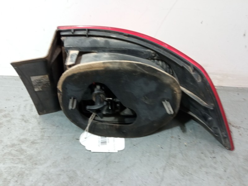 Recambio de piloto trasero izquierdo para renault laguna ii (bg0/1_) 1.9 dci (bg1a, bg1w, bg0g) referencia OEM IAM   