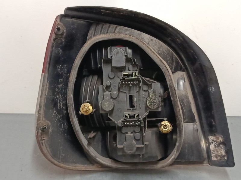 Recambio de piloto trasero derecho para renault scénic i monospace (ja0/1_, fa0_) 1.9 dti (ja1u) referencia OEM IAM   