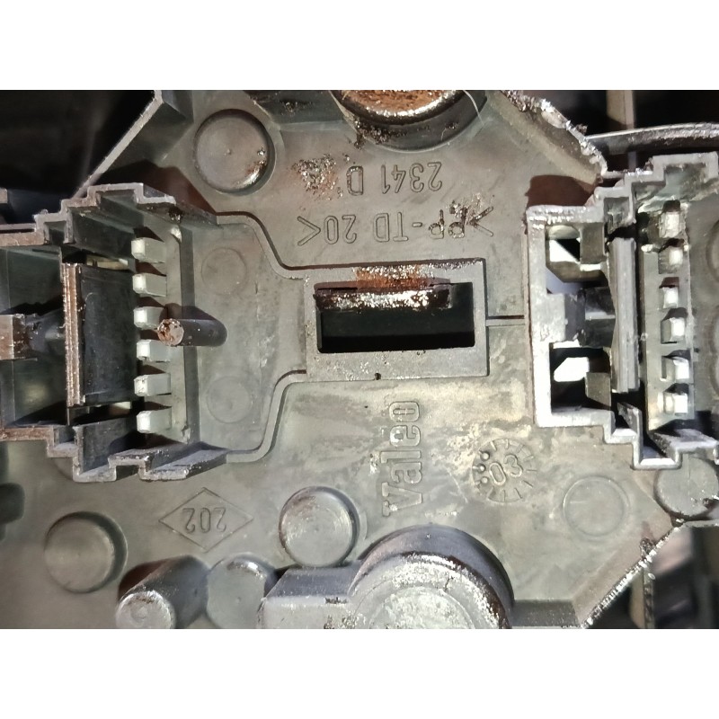 Recambio de piloto trasero derecho para renault scénic i monospace (ja0/1_, fa0_) 1.9 dti (ja1u) referencia OEM IAM   