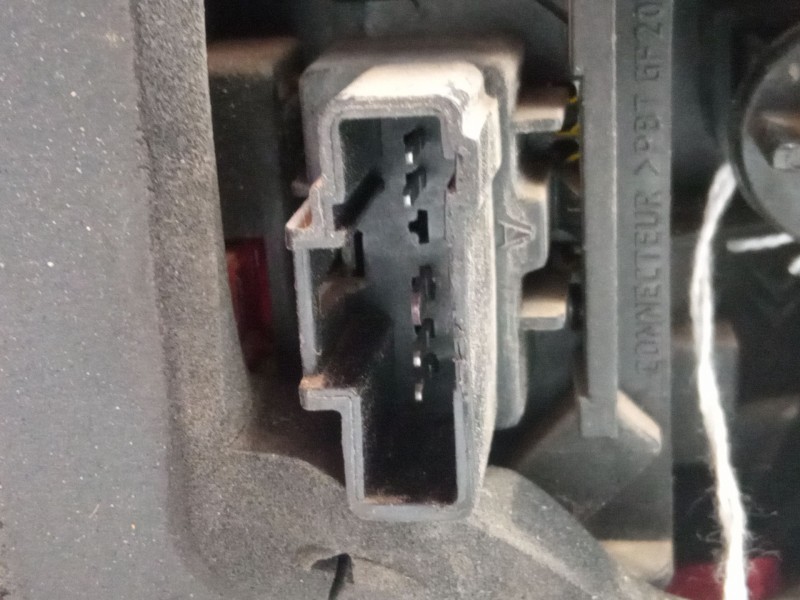 Recambio de piloto trasero derecho para peugeot 206 hatchback (2a/c) 1.4 i referencia OEM IAM   