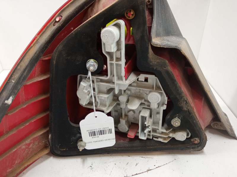 Recambio de piloto trasero derecho para ford mondeo iii (b5y) 2.0 tdci referencia OEM IAM   