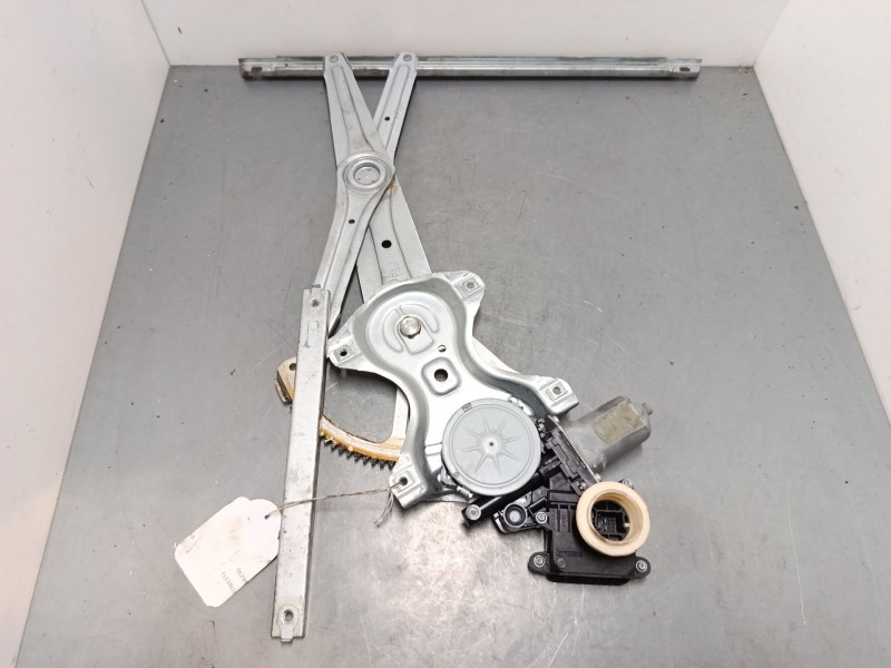 Recambio de elevalunas electrico delantero izquierdo para toyota verso (_r2_) 1.6 (zgr20_) referencia OEM IAM 698200F020  