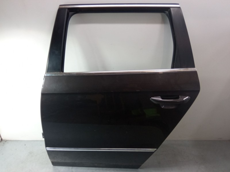 Recambio de puerta trasera izquierda para volkswagen passat b6 (3c2) 2.0 tdi 16v referencia OEM IAM 3C9833055D  