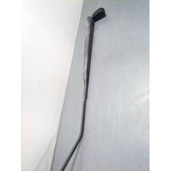 BRAZO LIMPIA DELANTERO DERECHO 
