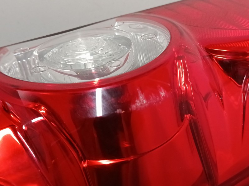 Recambio de piloto trasero derecho para fiat doblo cargo (263_) 1.3 d multijet referencia OEM IAM 518106730  