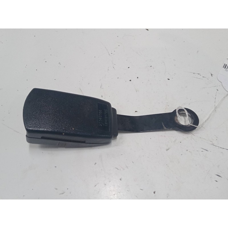 Recambio de anclaje cinturon delantero derecho para opel frontera a (u92) 2.8 td (5bmwl4, 5bsud2) referencia OEM IAM   