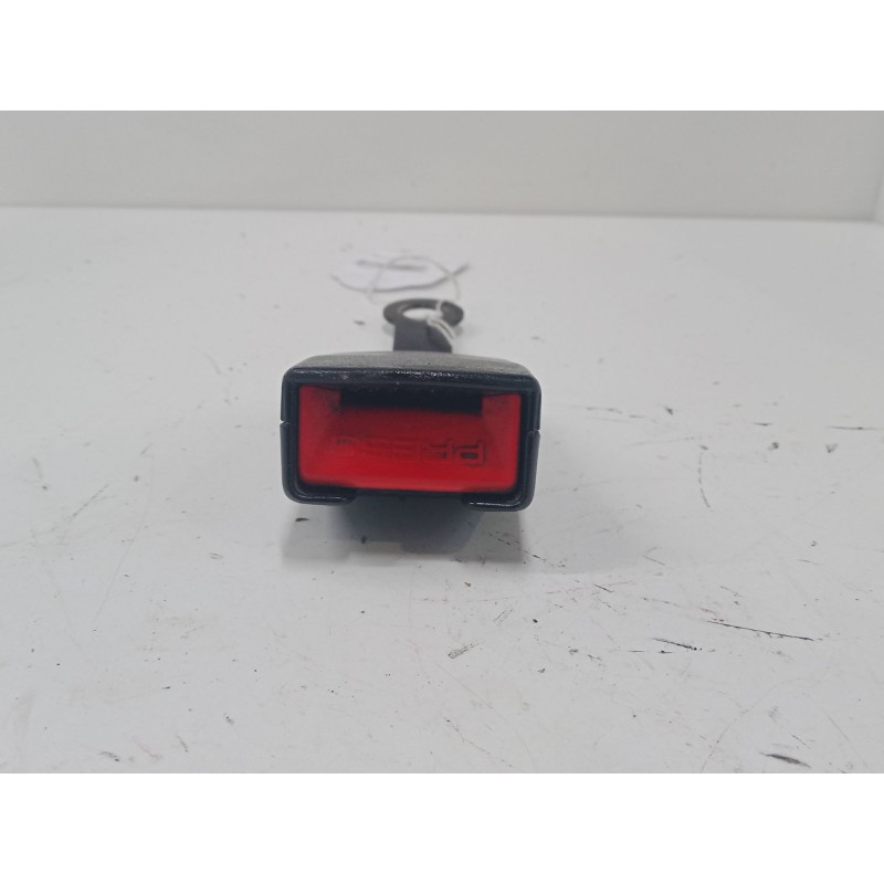 Recambio de anclaje cinturon delantero derecho para opel frontera a (u92) 2.8 td (5bmwl4, 5bsud2) referencia OEM IAM   