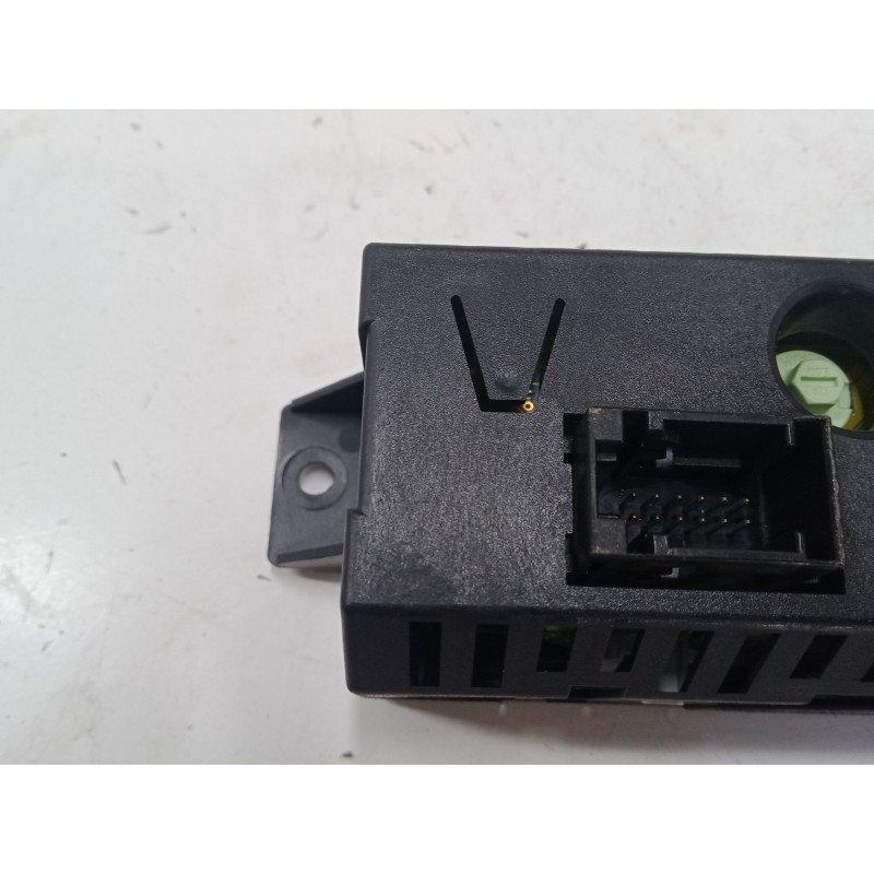 Recambio de pantalla interior reloj para opel corsa c (x01) 1.2 (f08, f68) referencia OEM IAM 009164455  