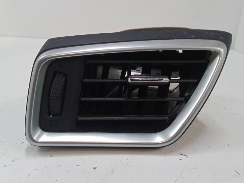 Recambio de aireador izquierdo para nissan qashqai ii (j11, j11_) 1.3 dig-t referencia OEM IAM   