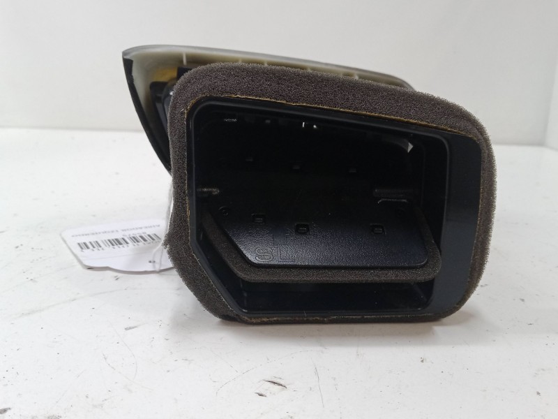 Recambio de aireador izquierdo para nissan qashqai ii (j11, j11_) 1.3 dig-t referencia OEM IAM   