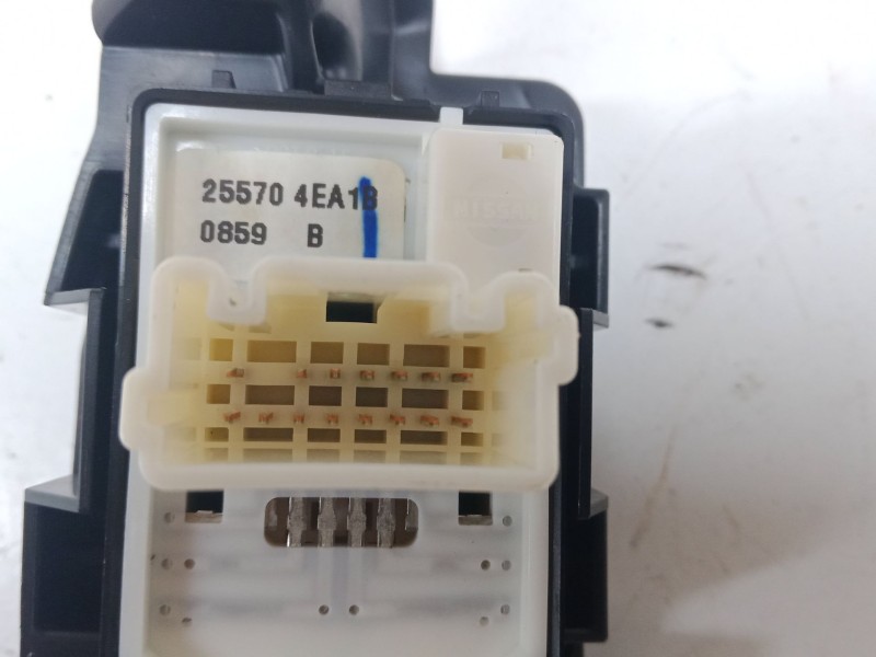 Recambio de mando retrovisor para nissan qashqai ii (j11, j11_) 1.3 dig-t referencia OEM IAM   