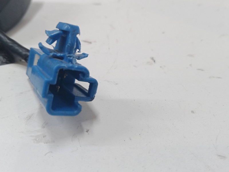 Recambio de anclaje cinturon delantero derecho para toyota celica coupé (_t23_) 1.8 16v vt-i (zzt230_) referencia OEM IAM   