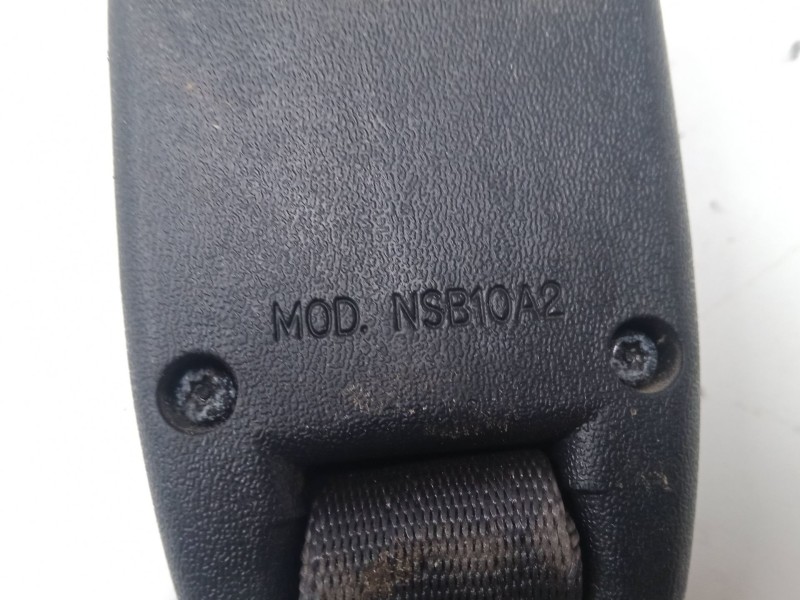 Recambio de anclaje cinturon trasero izquierdo para toyota celica coupé (_t23_) 1.8 16v vt-i (zzt230_) referencia OEM IAM   