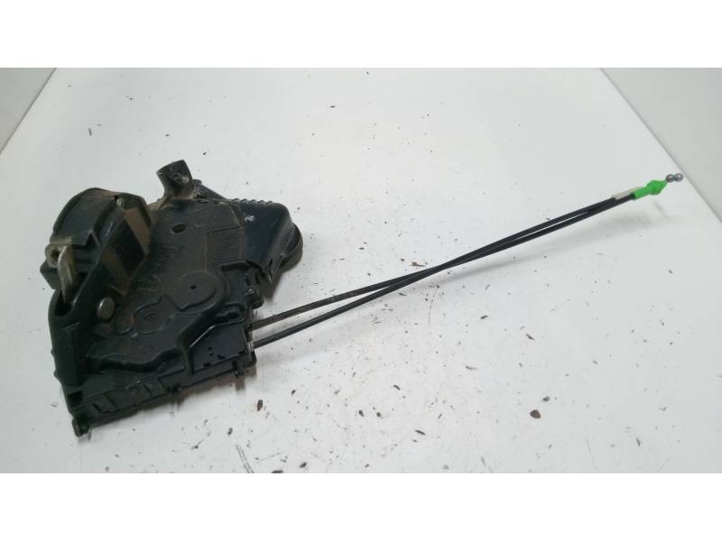 CERRADURA PUERTA DELANTERA DERECHA 