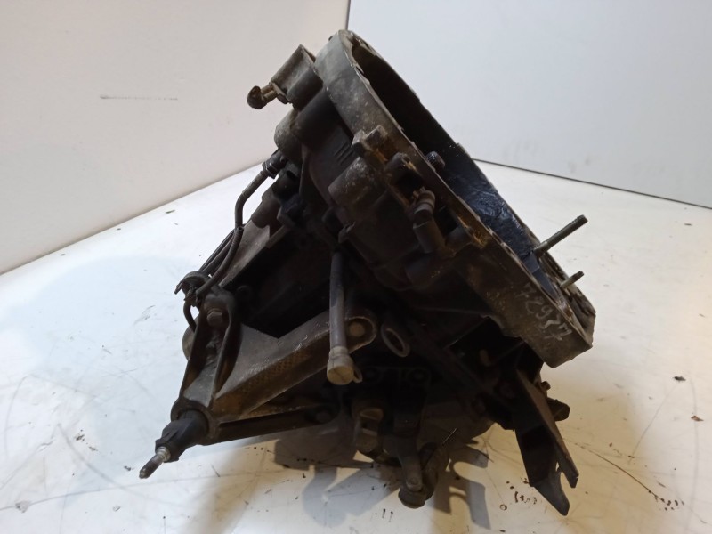 Recambio de caja de cambios manual 5 velocidades para renault scénic ii (jm0/1_) 1.6 (jm0c, jm0j, jm1b) referencia OEM IAM 82002