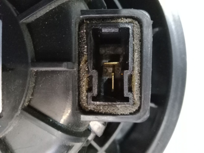 Recambio de motor calefaccion para ssangyong tivoli 1.6 referencia OEM IAM 4051076  