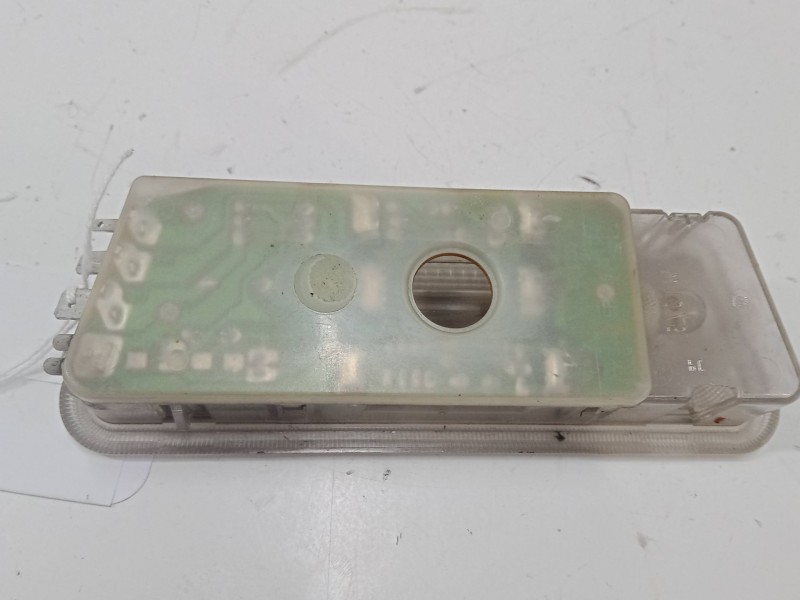Recambio de luz interior delantera para opel frontera a (u92) 2.8 td (5bmwl4, 5bsud2) referencia OEM IAM   
