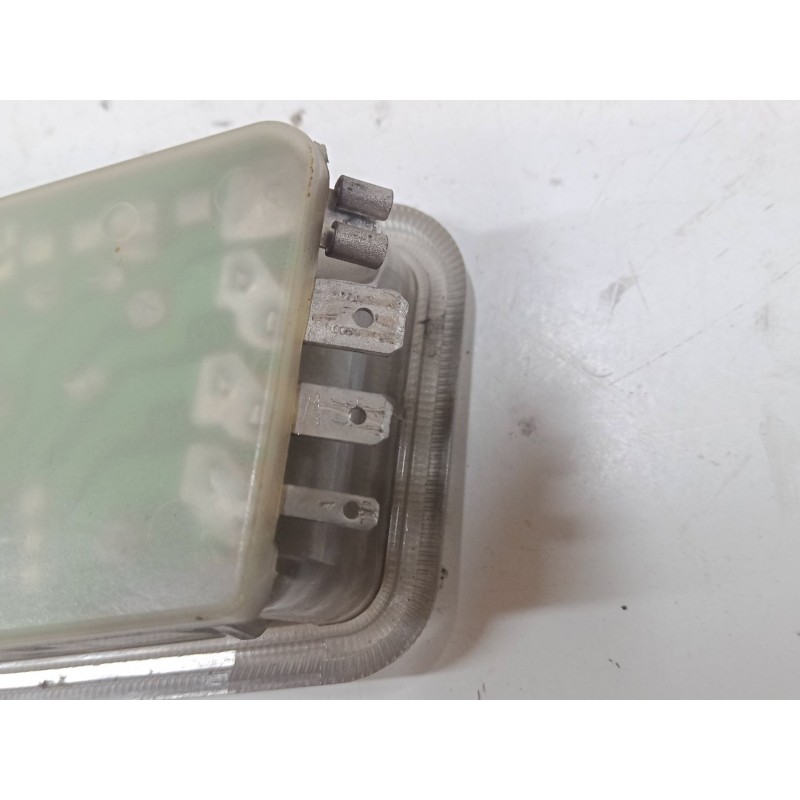 Recambio de luz interior delantera para opel frontera a (u92) 2.8 td (5bmwl4, 5bsud2) referencia OEM IAM   