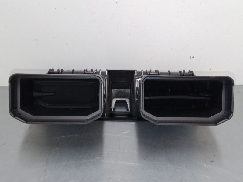 Recambio de aireador central para volvo c30 (533) 1.6 d referencia OEM IAM   