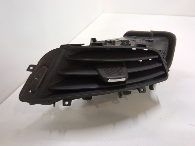 Recambio de aireador central derecho para opel zafira tourer c (p12) 1.6 cdti (75) referencia OEM IAM 13427382  