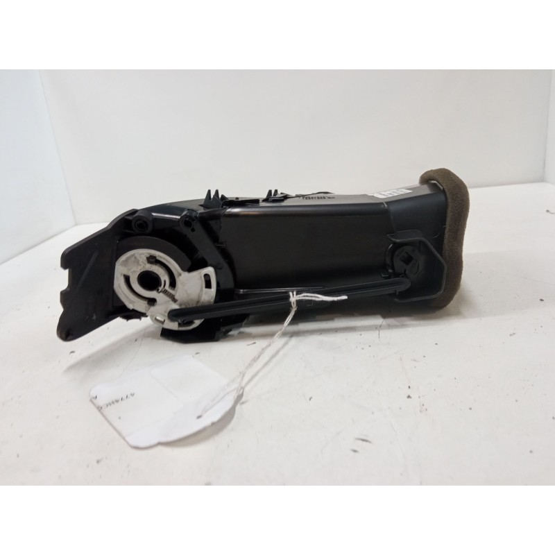 Recambio de aireador central derecho para opel astra j (p10) 2.0 cdti (68) referencia OEM IAM 13303921  