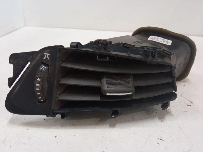 Recambio de aireador central izquierdo para opel astra j (p10) 2.0 cdti (68) referencia OEM IAM 522040591  13303925